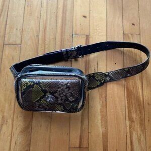 Snakeskin print  transparent waistbag